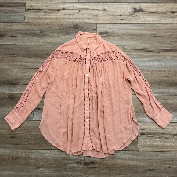 Free People Katie Bird Blouse SZ Large Pink Crochet Knit Oversized Button Up - Picture 1 of 9